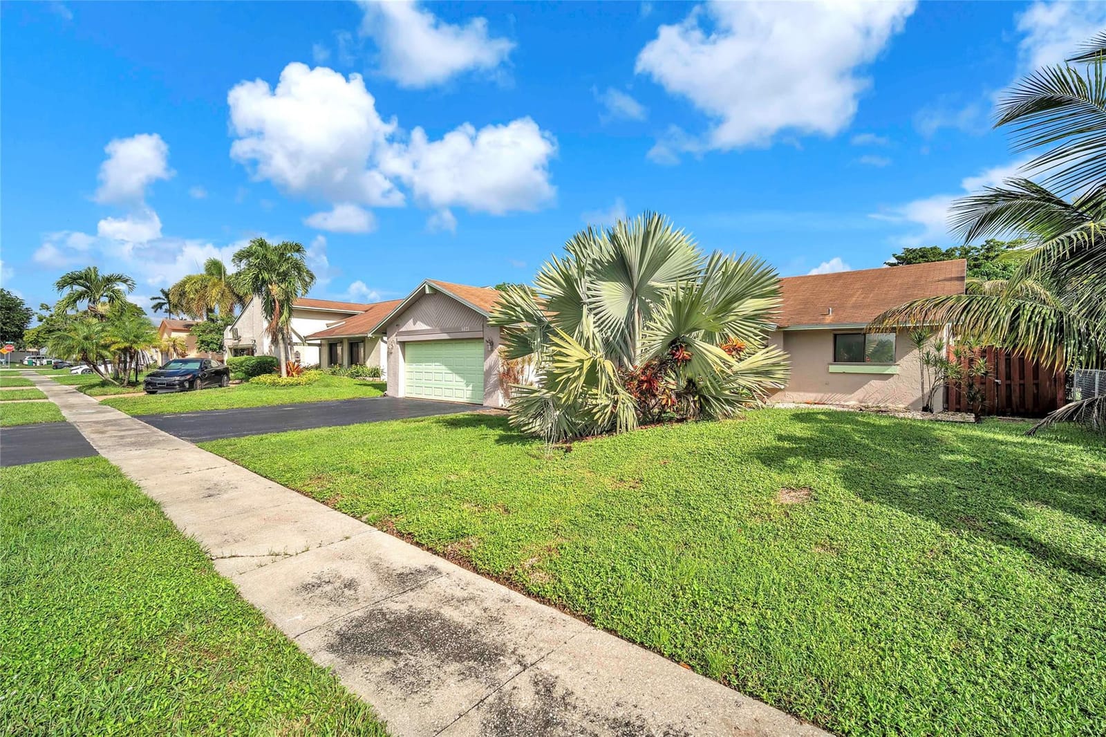 8621 NW 46th Court — photo 4
