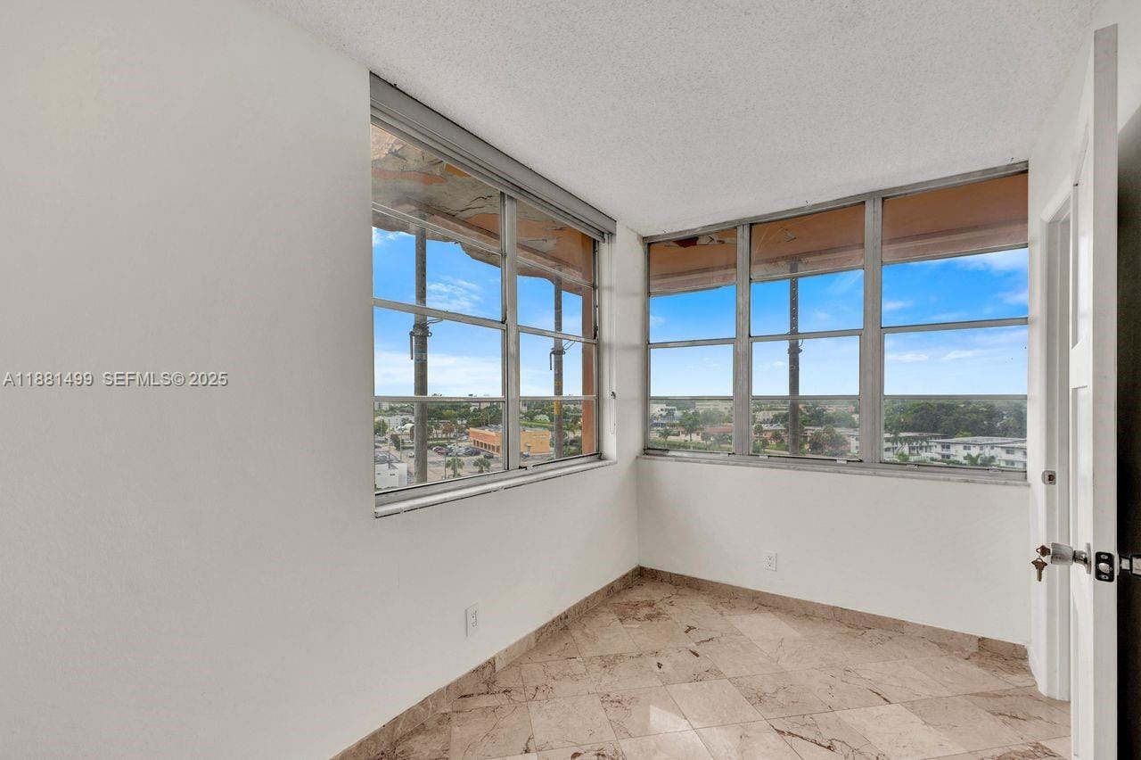 2025 NE 164th Street 716, North Miami Beach, FL 33162 photo 17