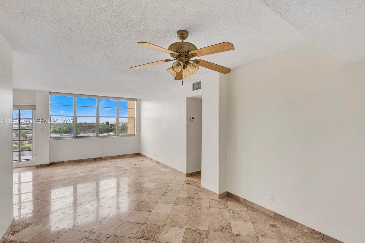2025 NE 164th Street 716, North Miami Beach, FL 33162 photo 18