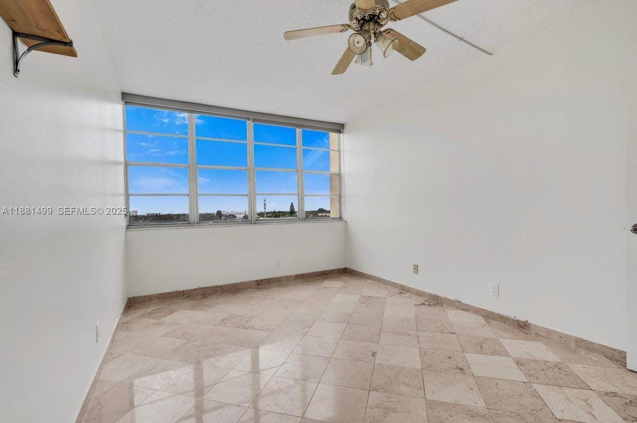 2025 NE 164th Street 716, North Miami Beach, FL 33162 photo 23