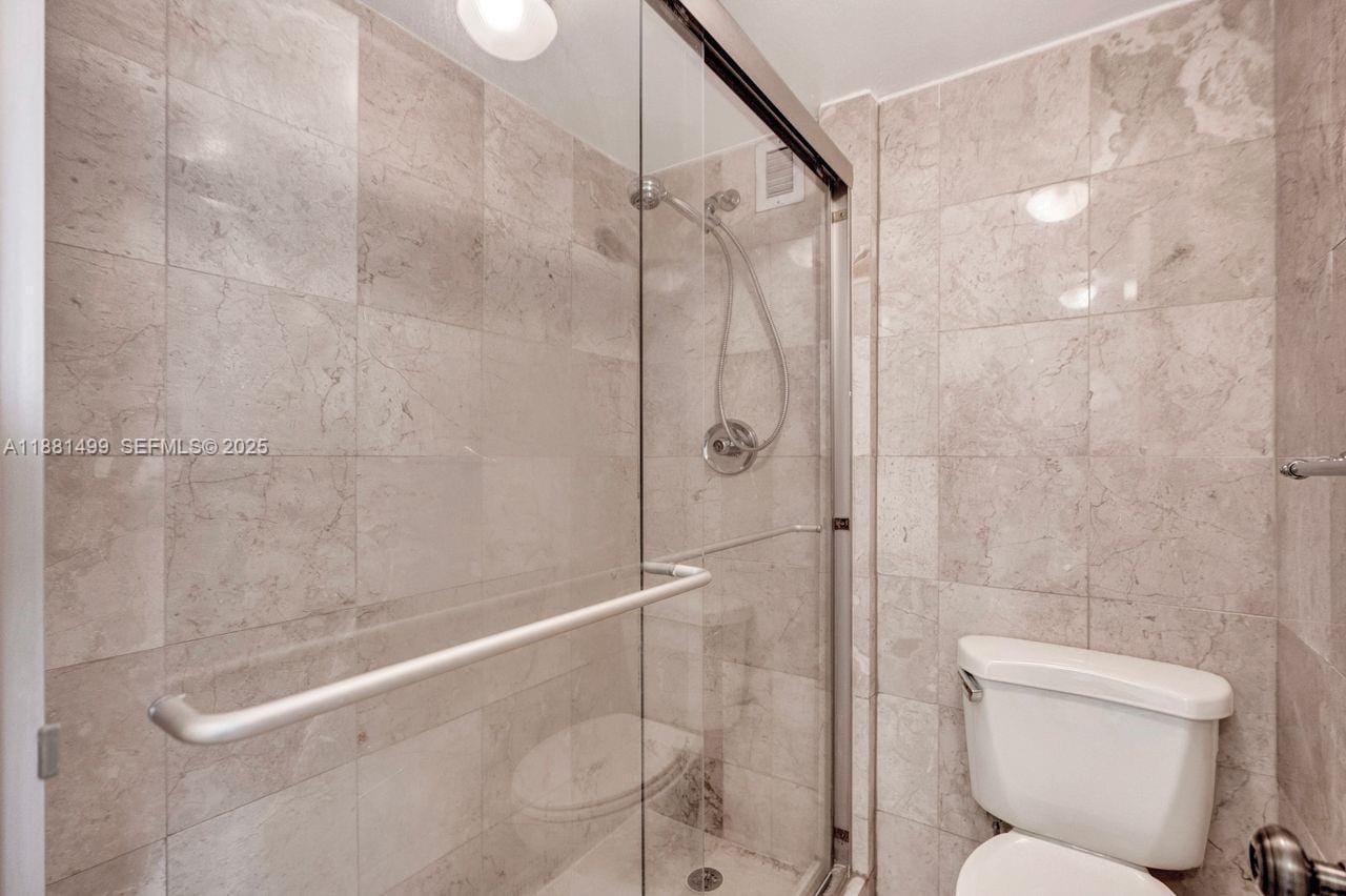 2025 NE 164th Street 716, North Miami Beach, FL 33162 photo 30