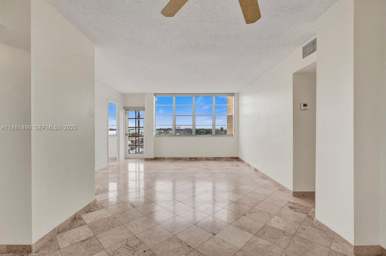 2025 NE 164th Street 716 — photo 7