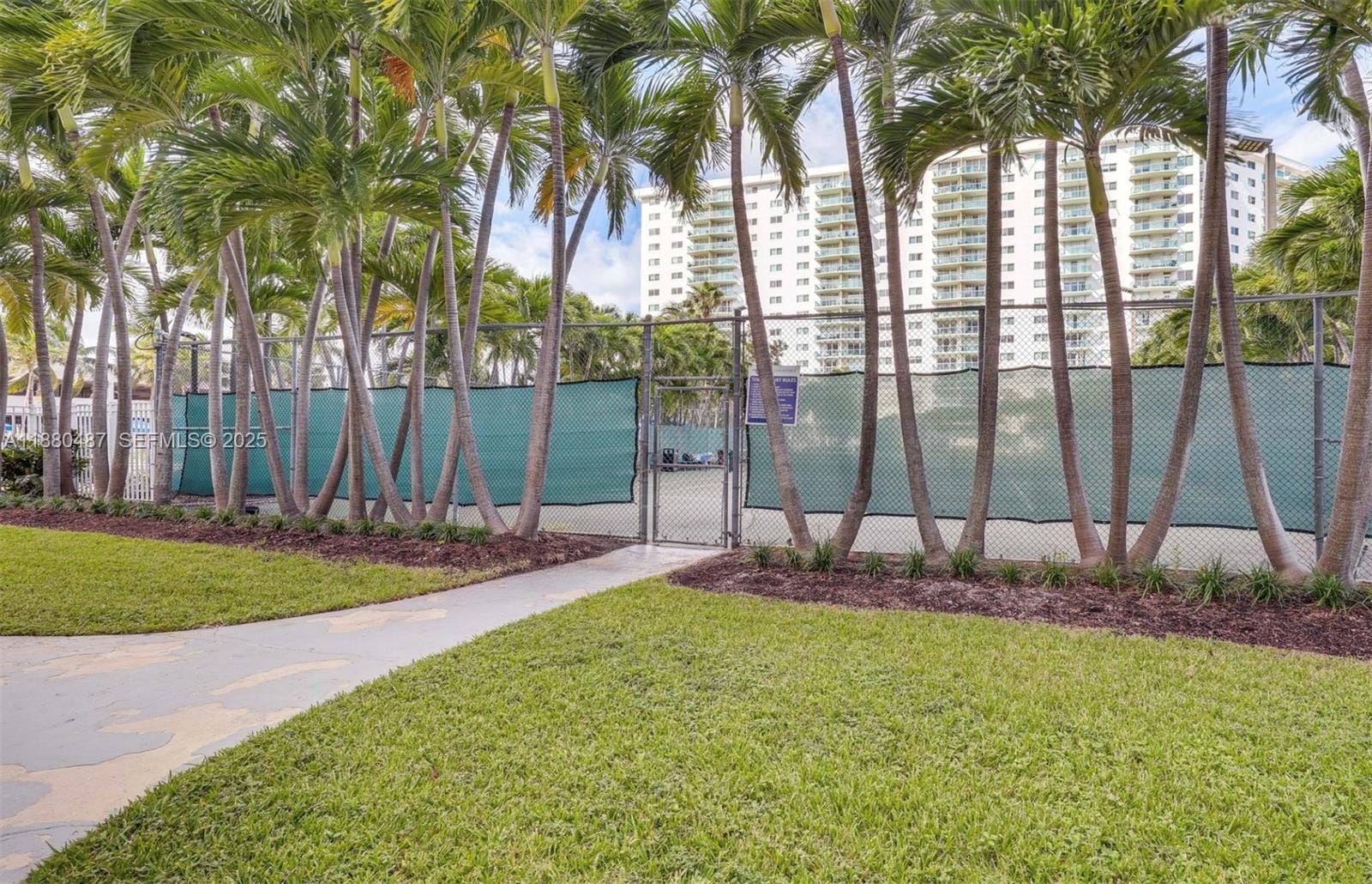 19370 Collins Avenue 1014, Sunny Isles Beach, FL 33160 photo 25