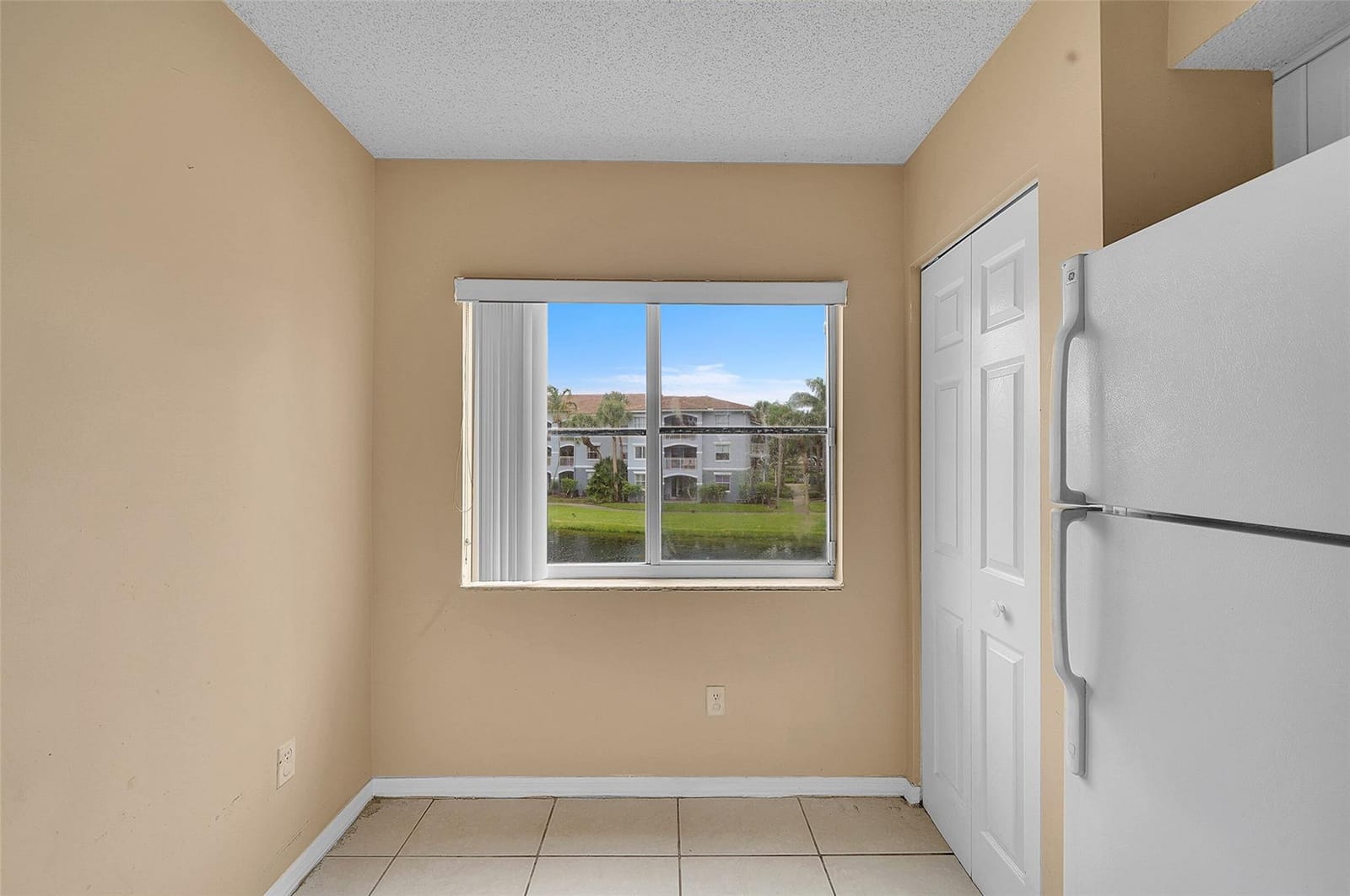 9645 NW 1st Court 1-210, Pembroke Pines, FL 33024 photo 14