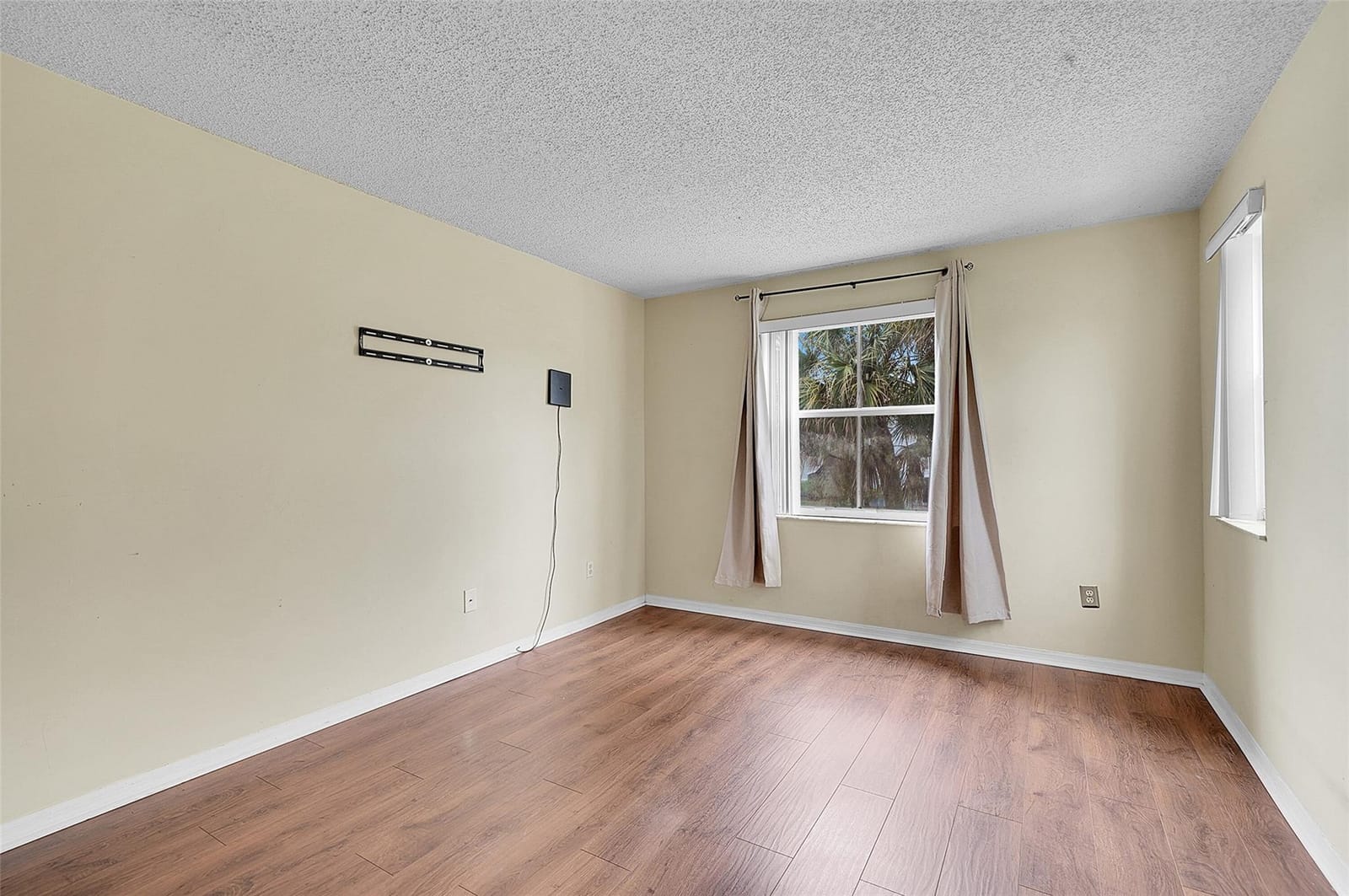 9645 NW 1st Court 1-210, Pembroke Pines, FL 33024 photo 18