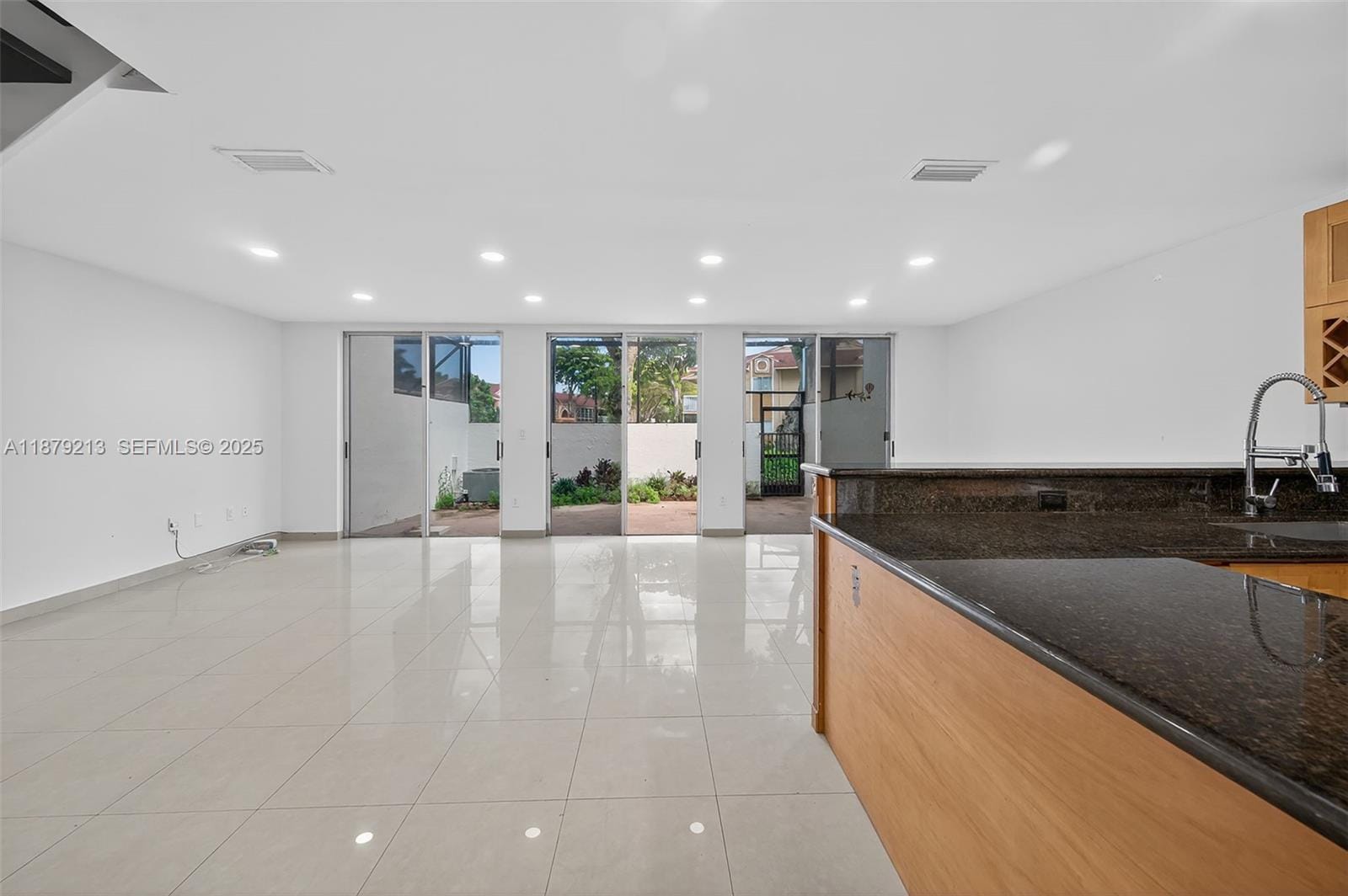 10275 NW 46th Street, Doral, FL 33178 photo 14