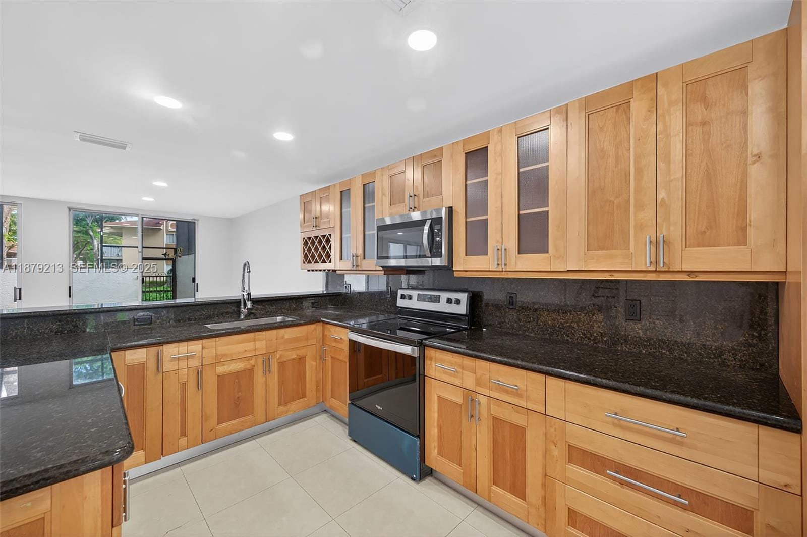10275 NW 46th Street, Doral, FL 33178 photo 5