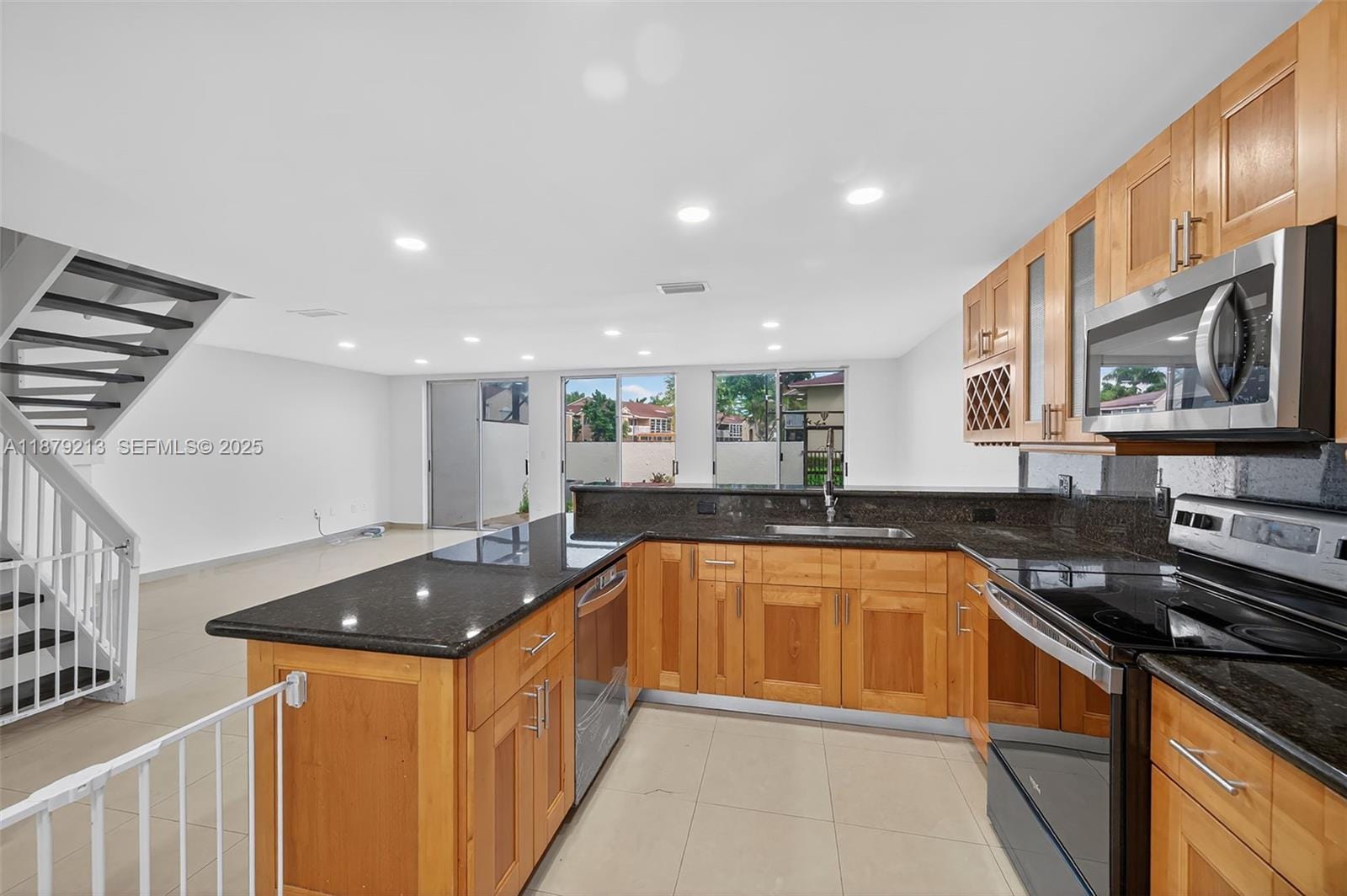 10275 NW 46th Street, Doral, FL 33178 photo 7