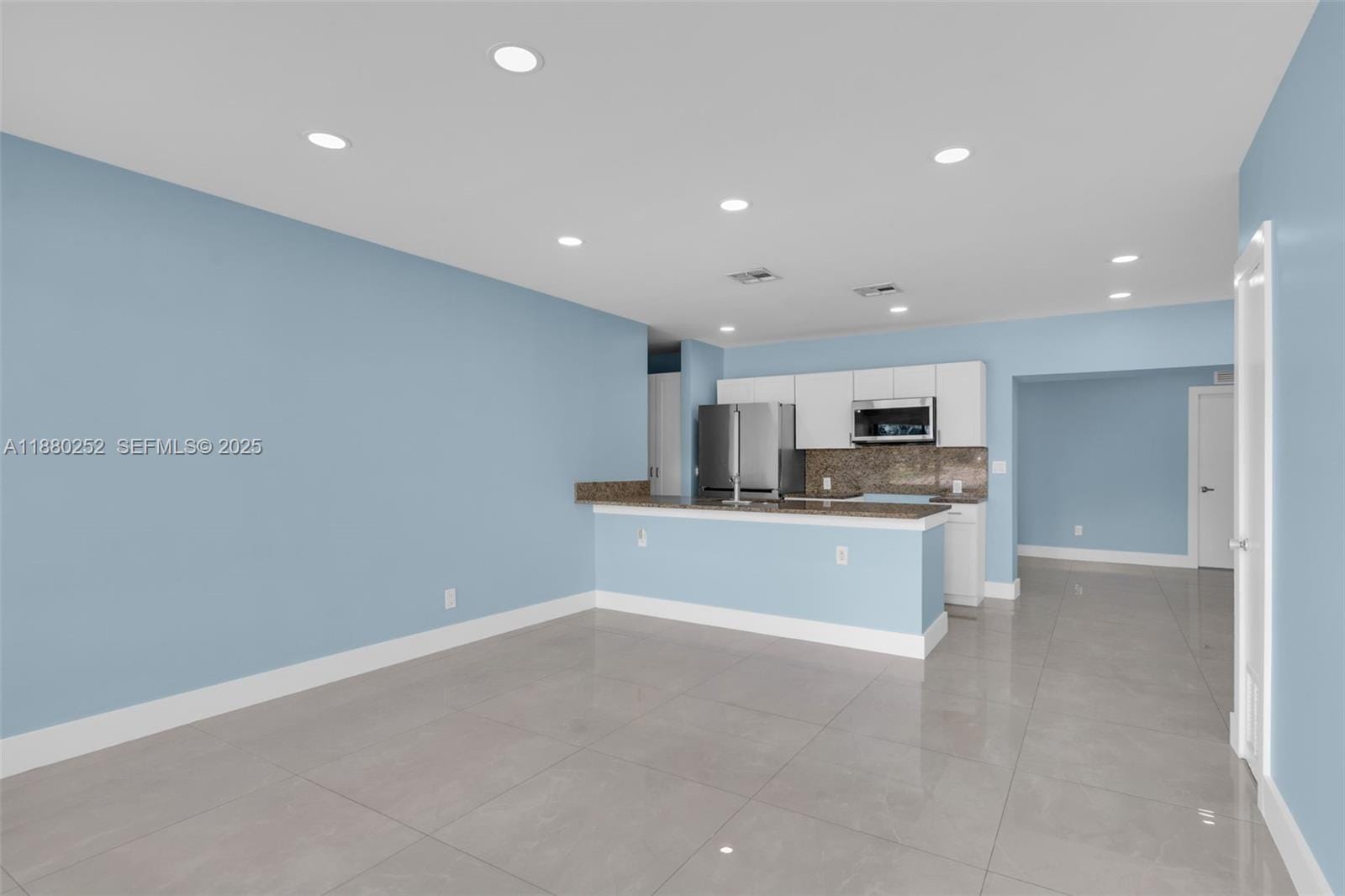 168 Granada Drive, Palm Springs, FL 33461 photo 13