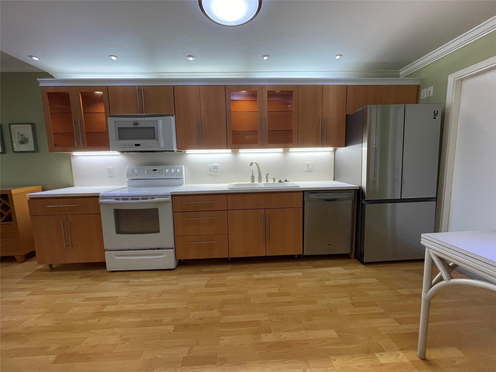 3051 S Palm Aire Drive 204 — photo 4