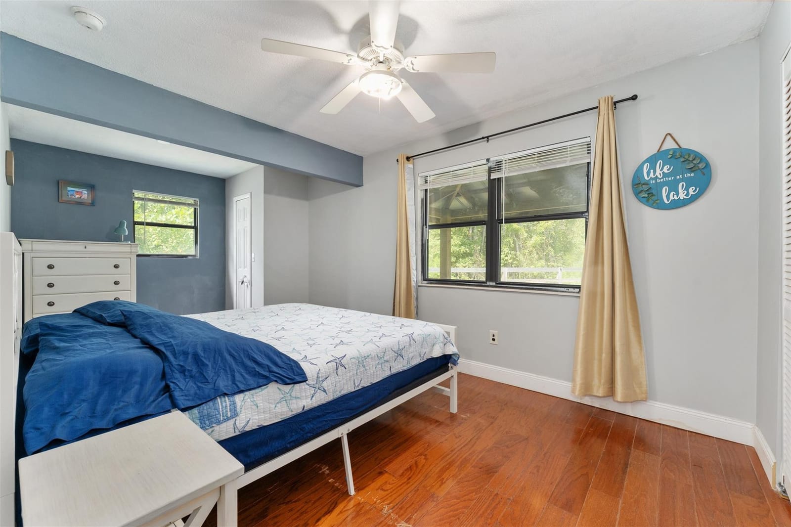 115 Flora Terrace — photo 9