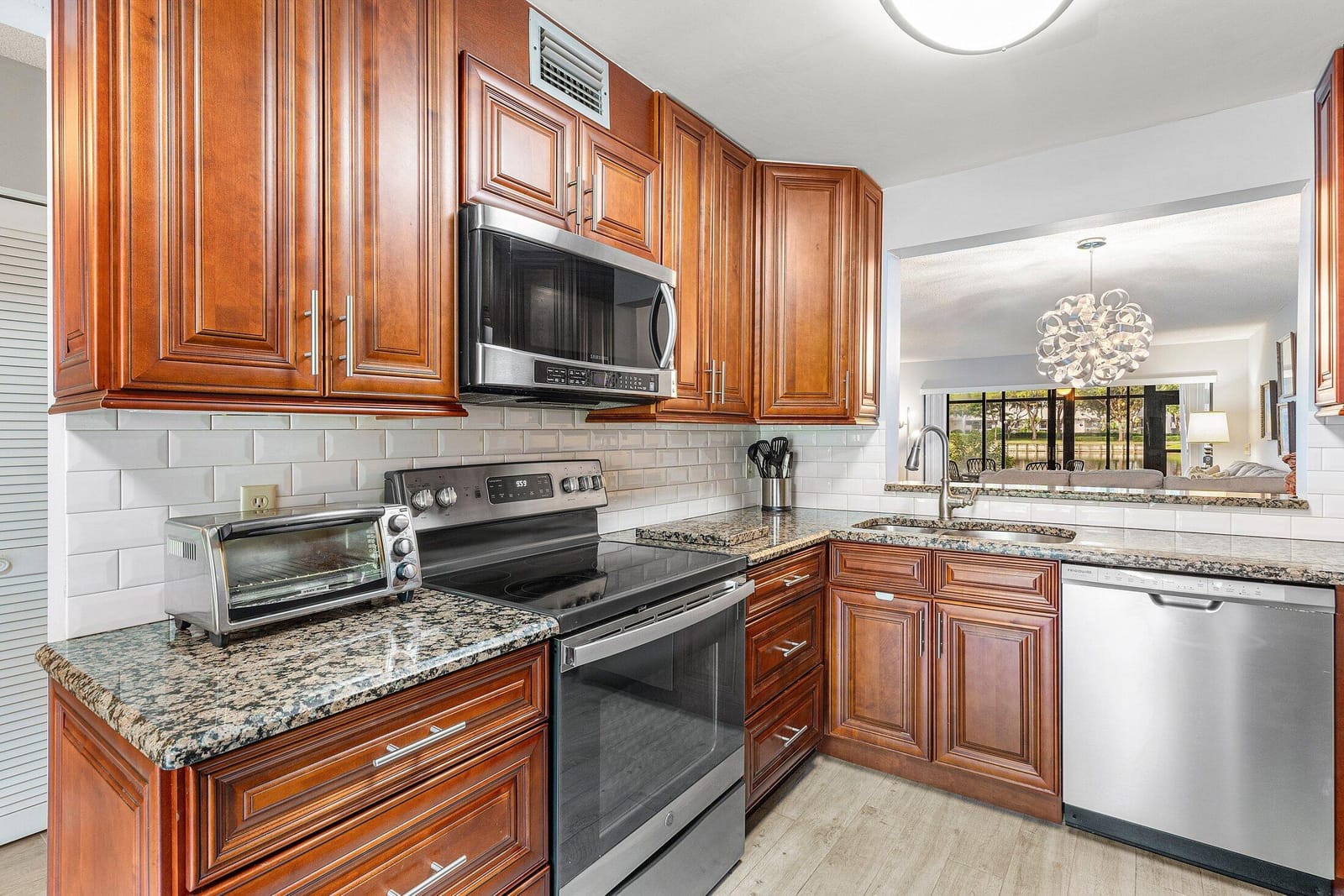 5106 Oak Hill Lane 911, Delray Beach, FL 33484 photo 17