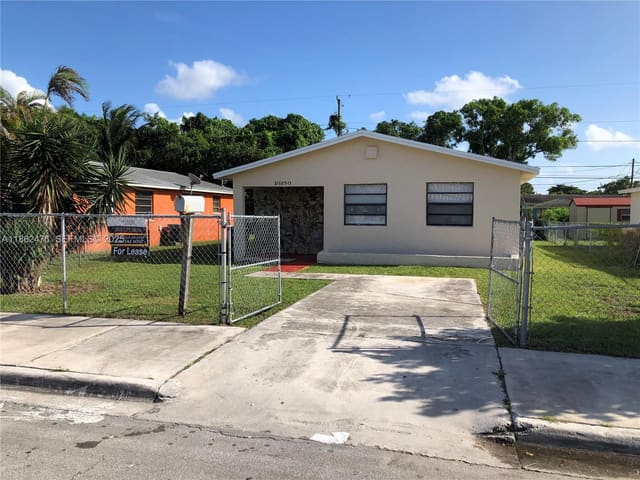 10250 SW 172nd Street, Miami, FL 33157