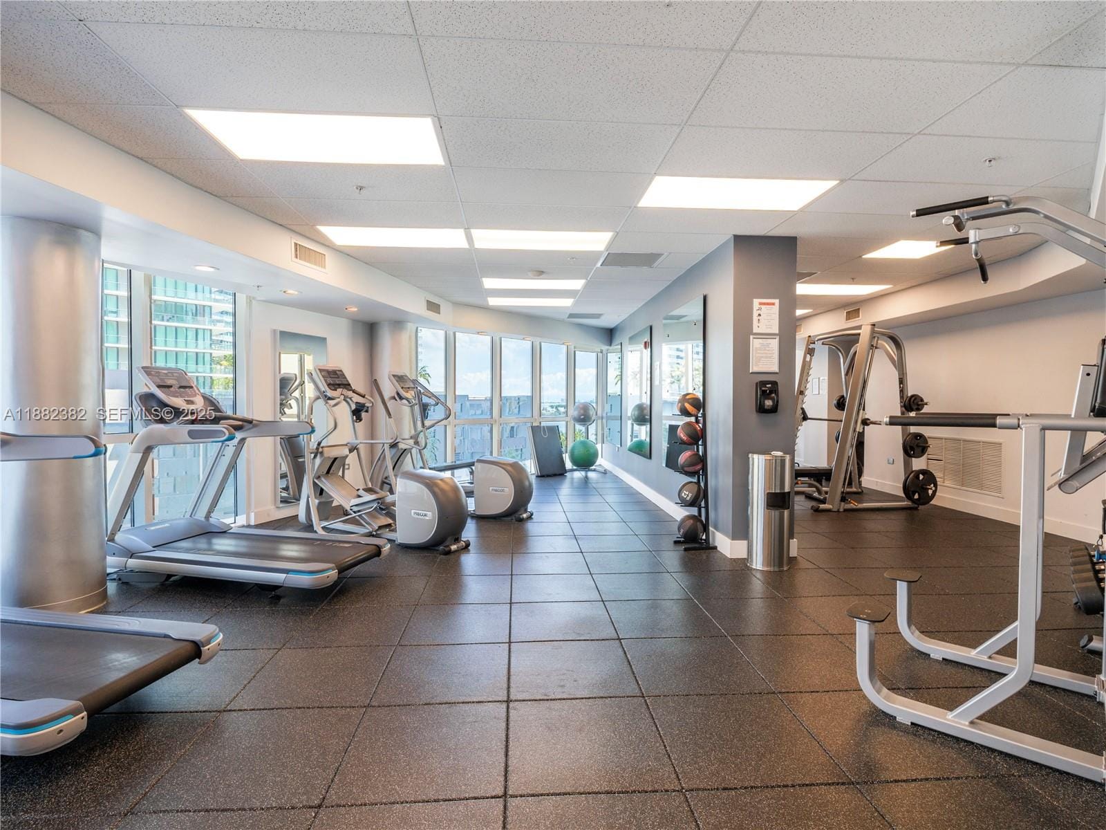 480 NE 30th Street 1103, Miami, FL 33137 photo 17
