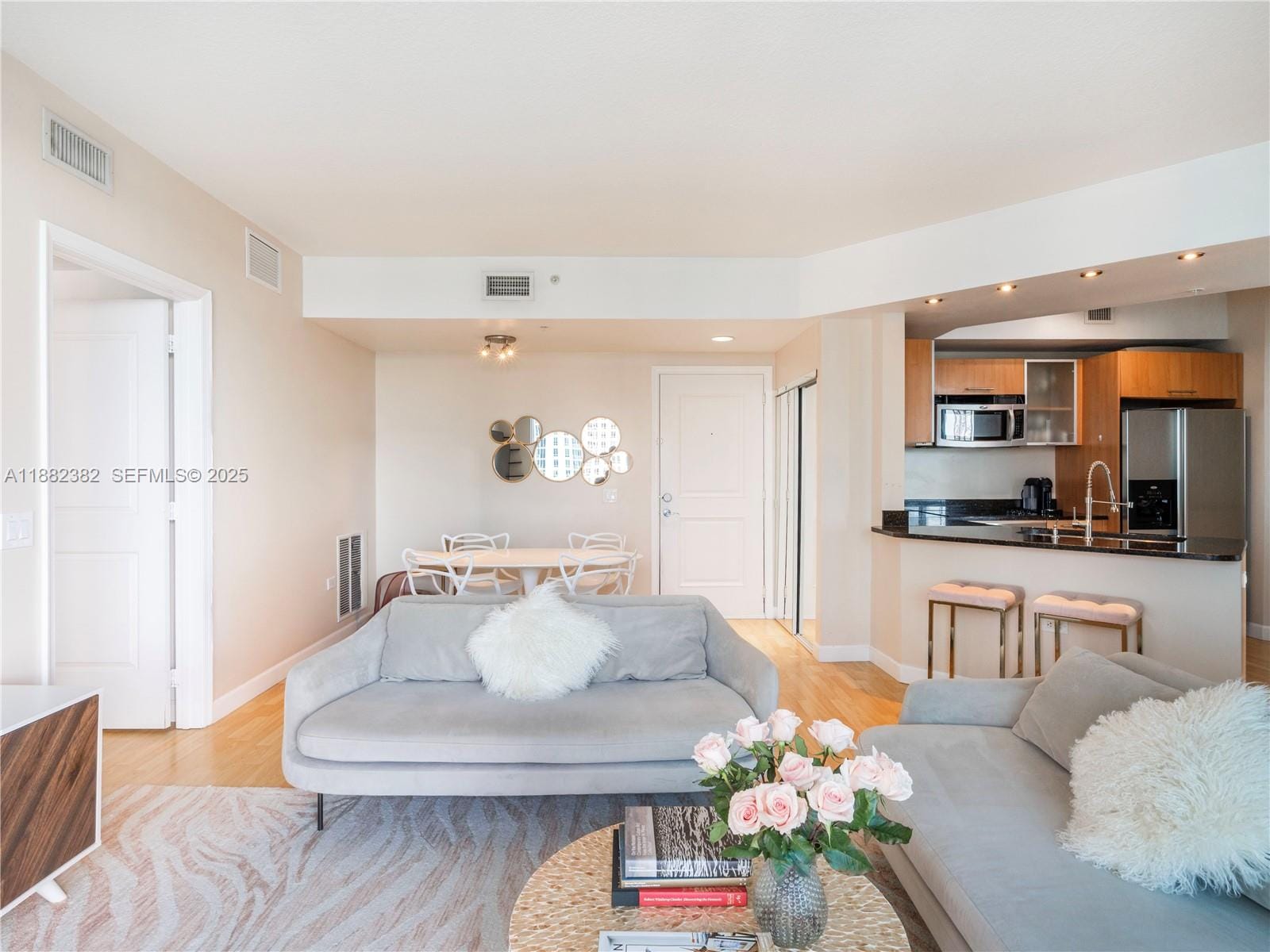480 NE 30th Street 1103, Miami, FL 33137 photo 3