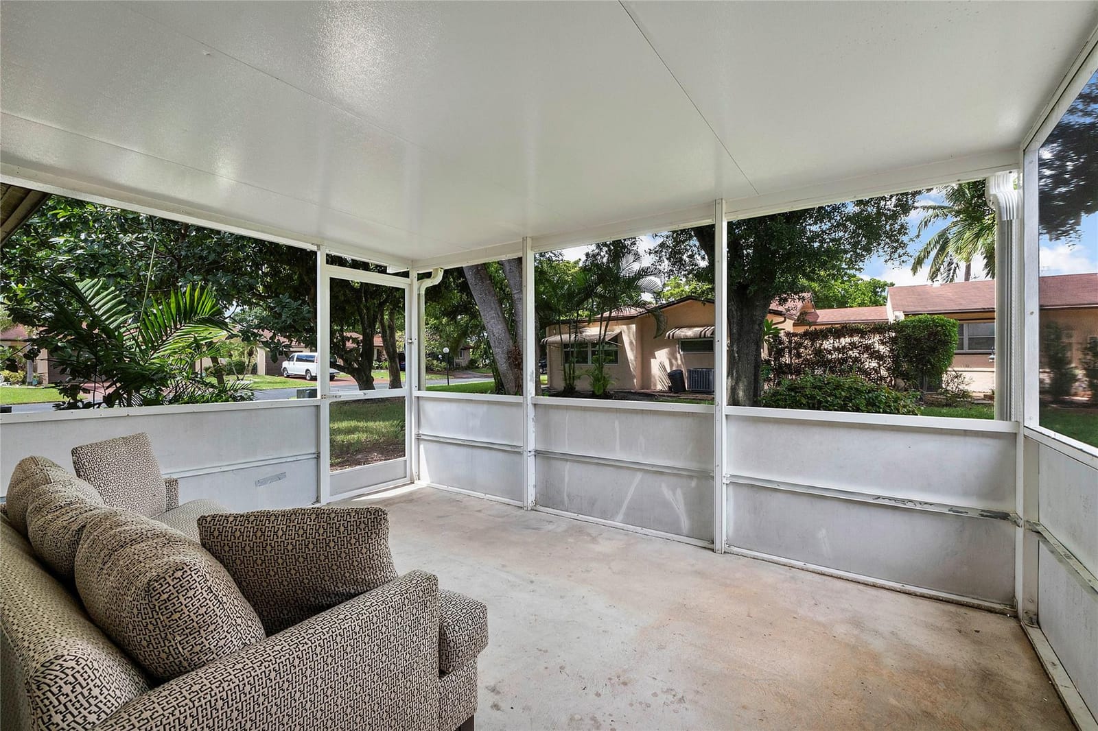 7708 Margate Boulevard, Margate, FL 33063 photo 13
