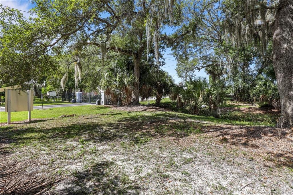 2460 Sweetwater Drive, Fort Pierce, FL 34981 photo 15