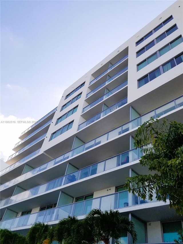 1600 SW 1st Avenue 1106, sold in Le Parc At Brickell Condo, Miami, FL