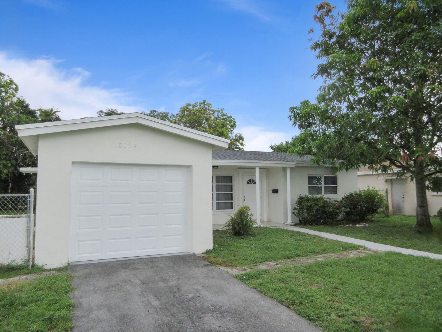 5039 NW 41st Court, Lauderdale Lakes, FL 33319