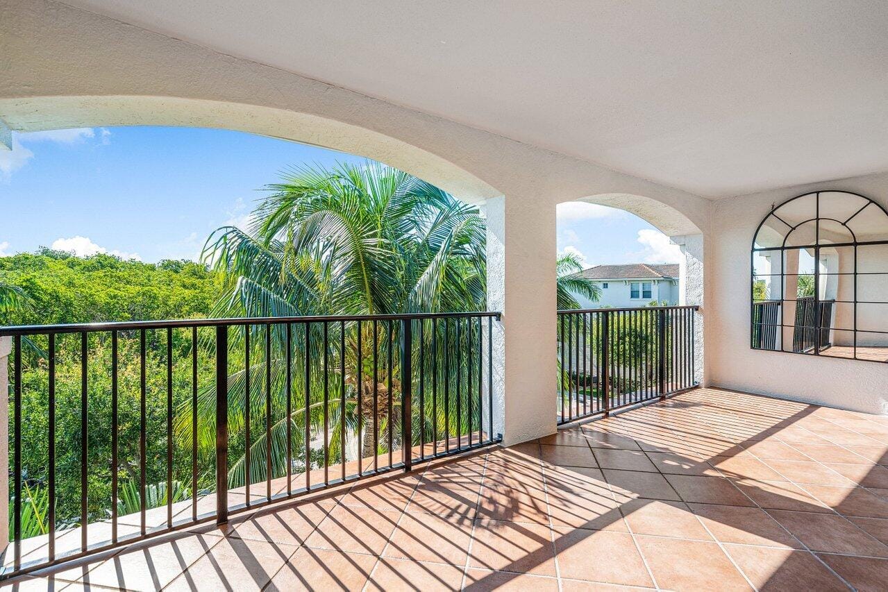 2411 Tuscany Way 2-411, Boynton Beach, FL 33435 photo 8