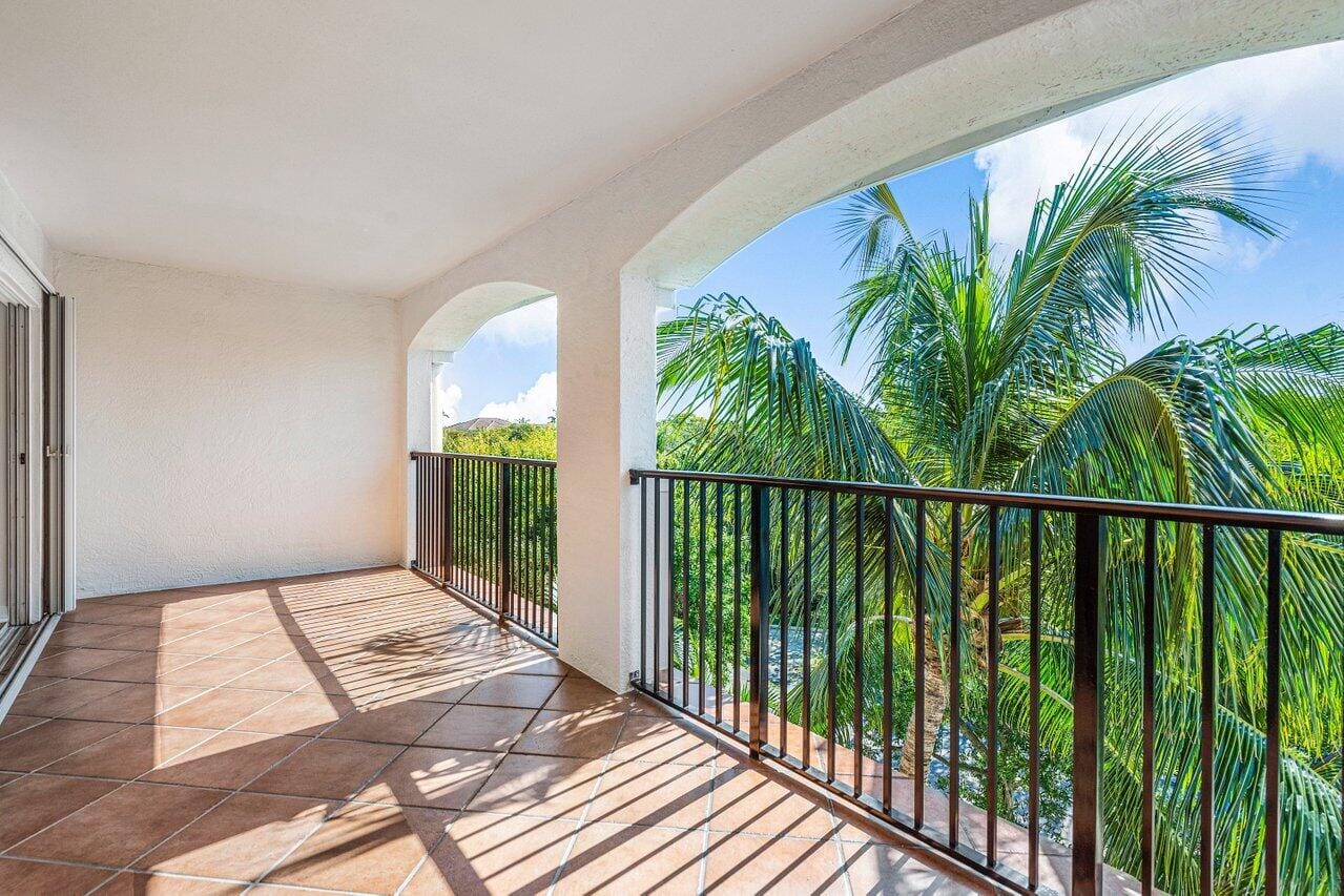 2411 Tuscany Way 2-411, Boynton Beach, FL 33435 photo 9