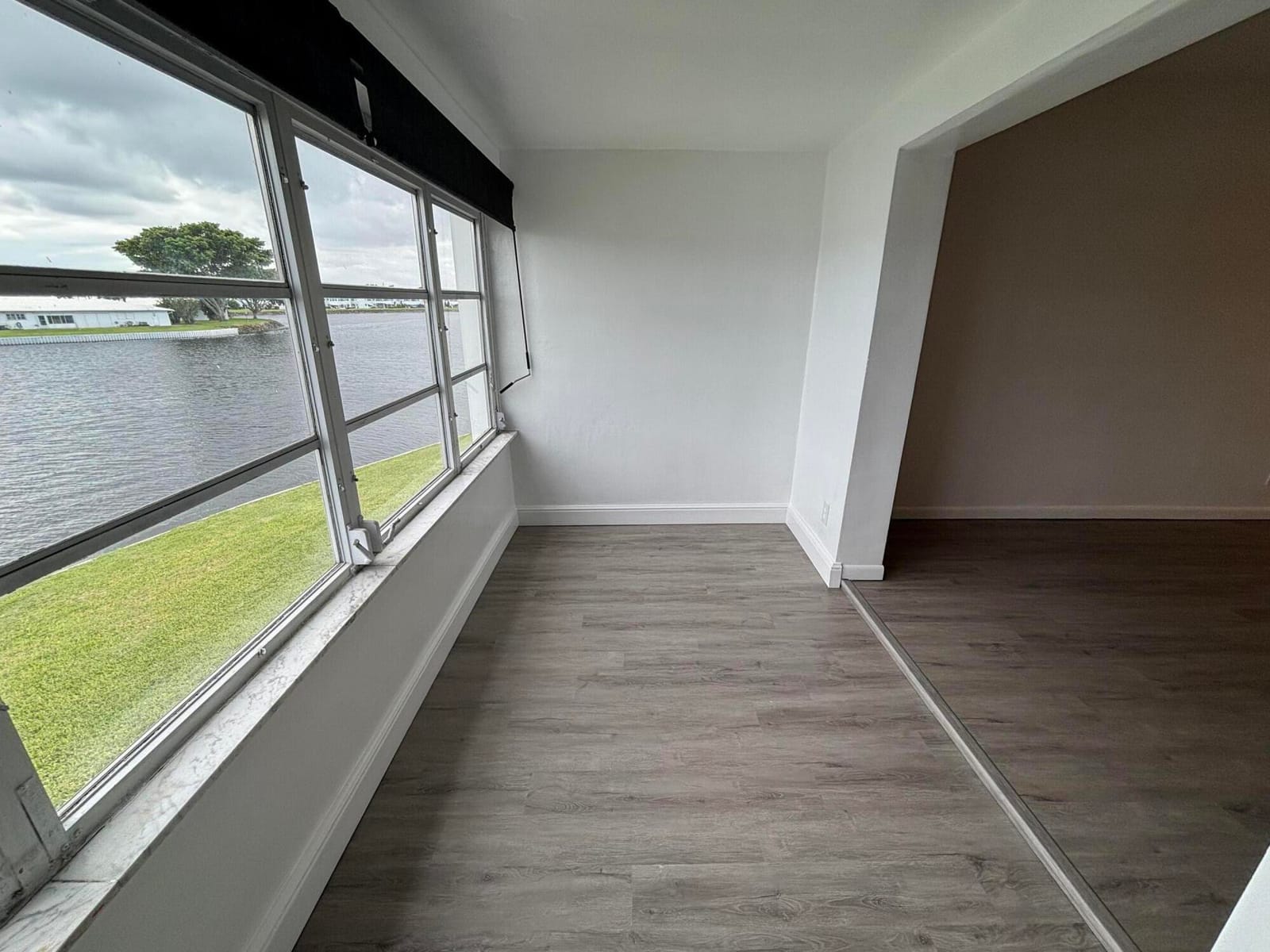 1112 Lake Terrace 207 — photo 10