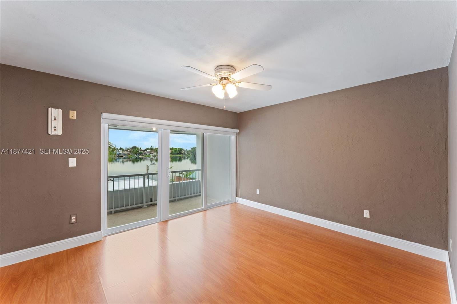 7025 W 19th Court, Hialeah, FL 33014 photo 17