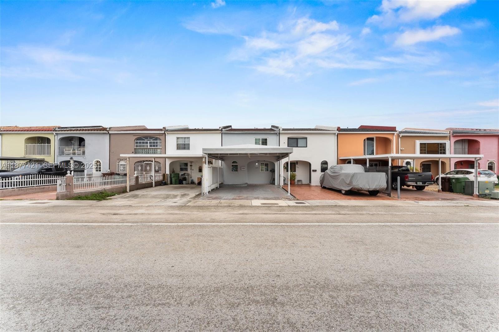 Sold home at 7025 W 19th Court, Hialeah, FL 33014