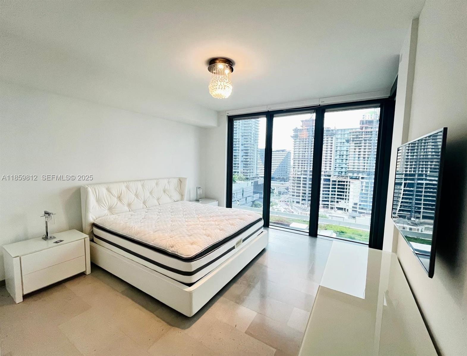 68 SE 6th Street 1212, Miami, FL 33131 photo 13