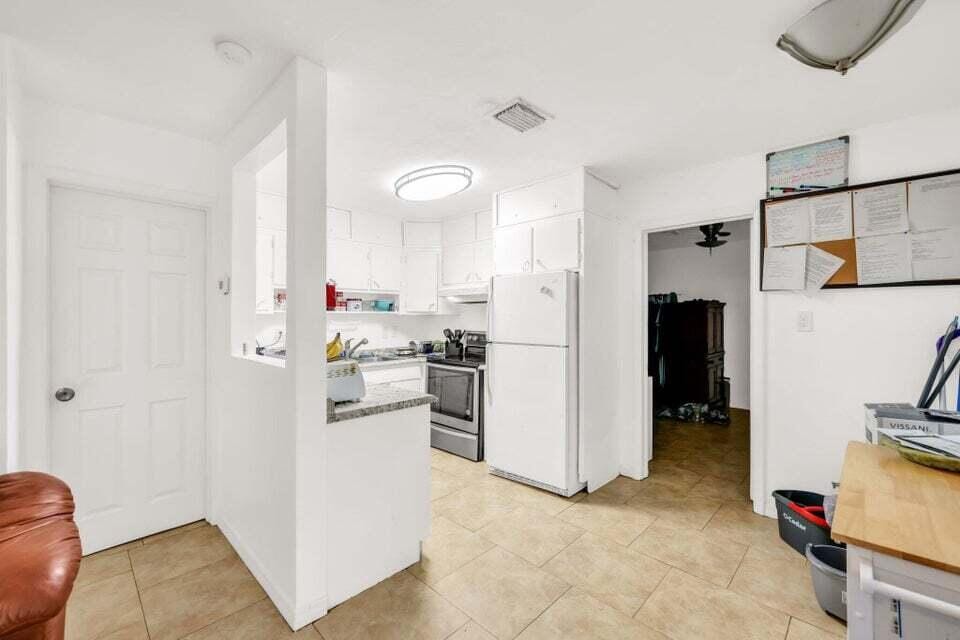 431 SW 1st Avenue, Boynton Beach, FL 33435 photo 12