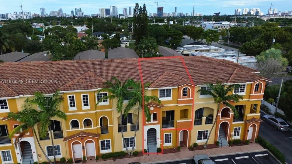 111 NW 2nd Avenue 10, Hallandale Beach, FL 33009