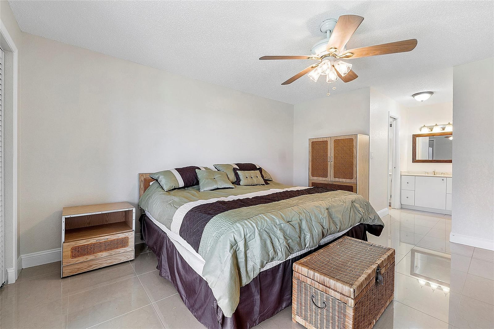 5860 NW 44th Street 706, Lauderhill, FL 33319 photo 12