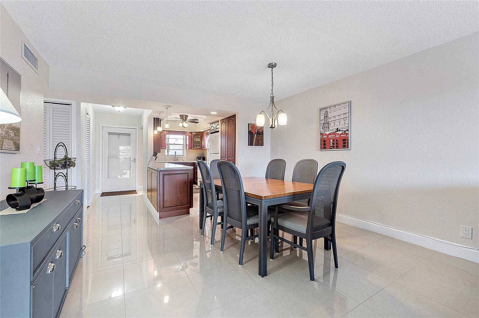 5860 NW 44th Street 706, Lauderhill, FL 33319 photo 5