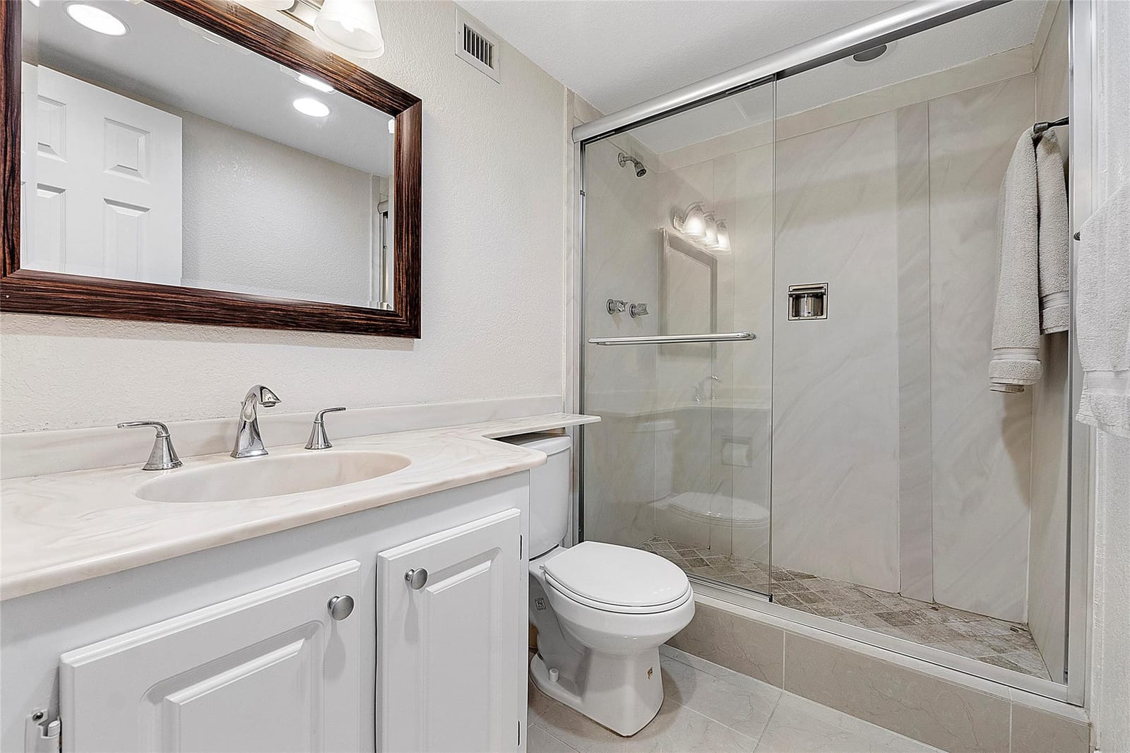 5860 NW 44th Street 706, Lauderhill, FL 33319 photo 10