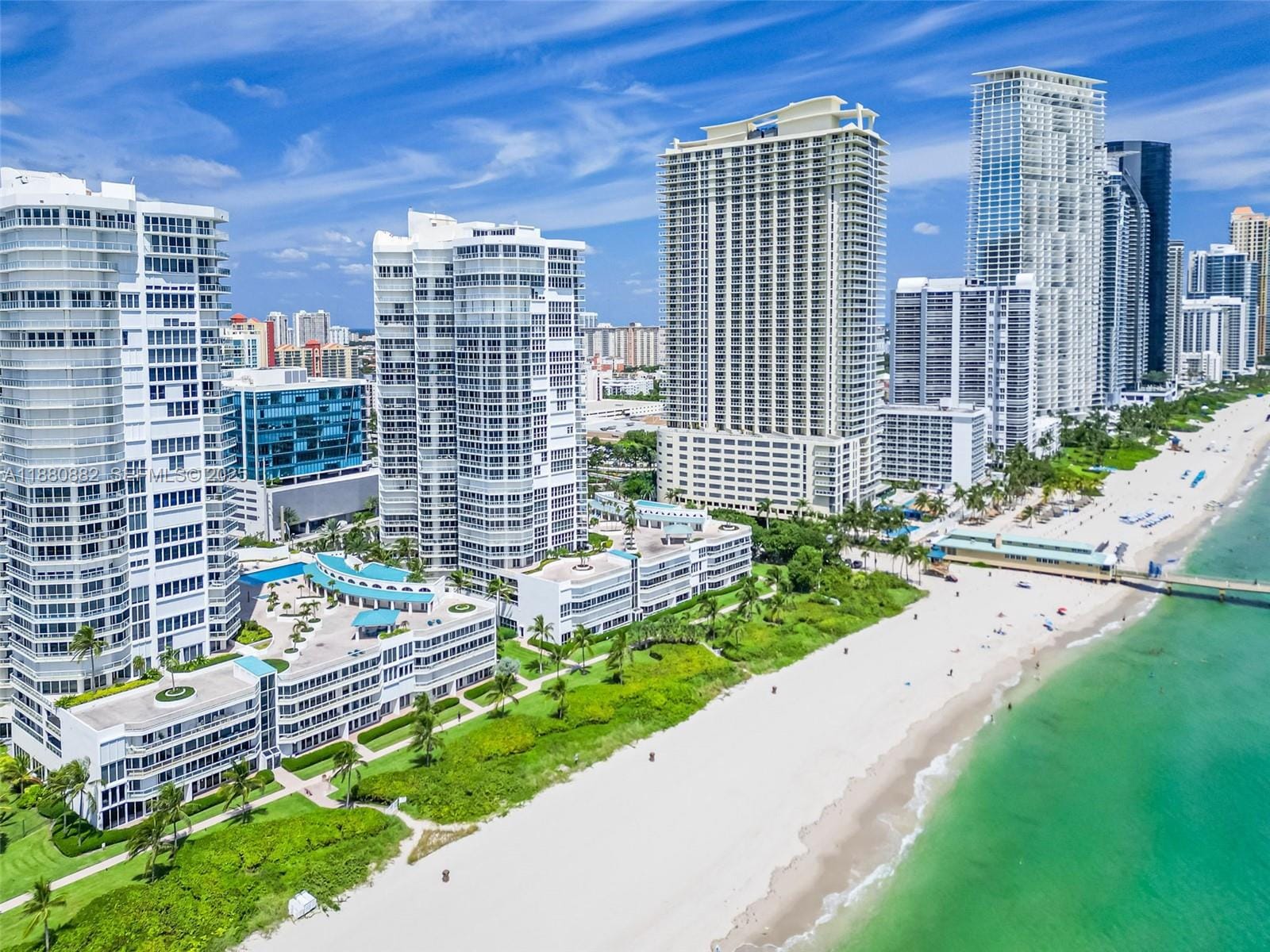 16485 Collins Avenue PH35C — photo 4