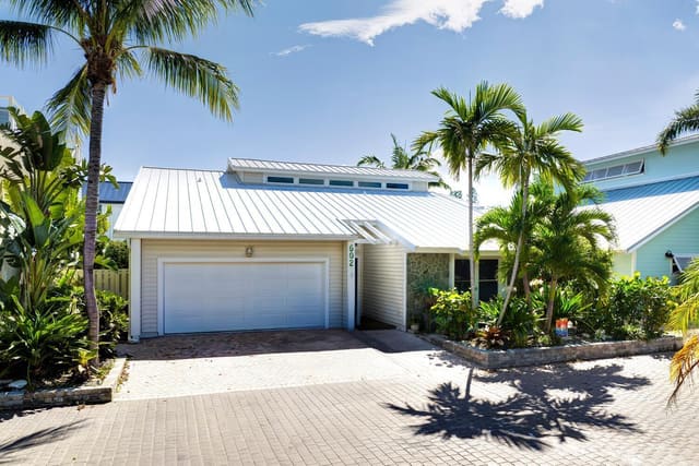 602 Xanadu Place, sold in Xanadu By The Sea, Jupiter, FL