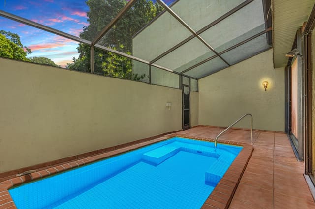 3877 Estepona Avenue 9E1, sold in Costa Del Sol, Doral, FL