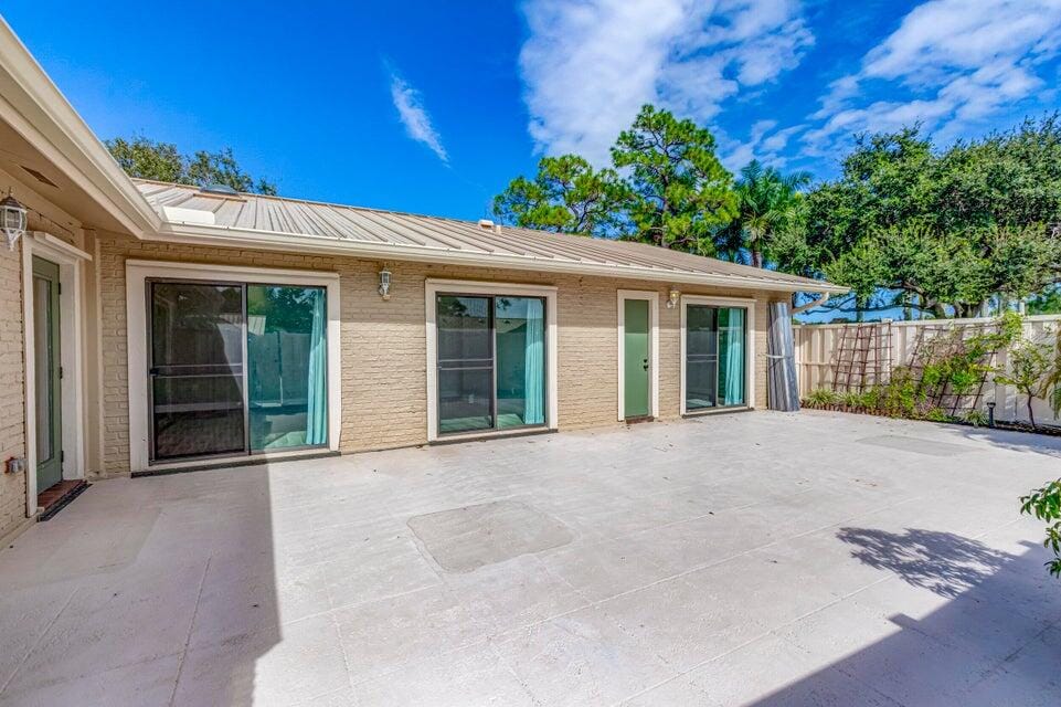 5518 Golden Eagle Circle, Palm Beach Gardens, FL 33418