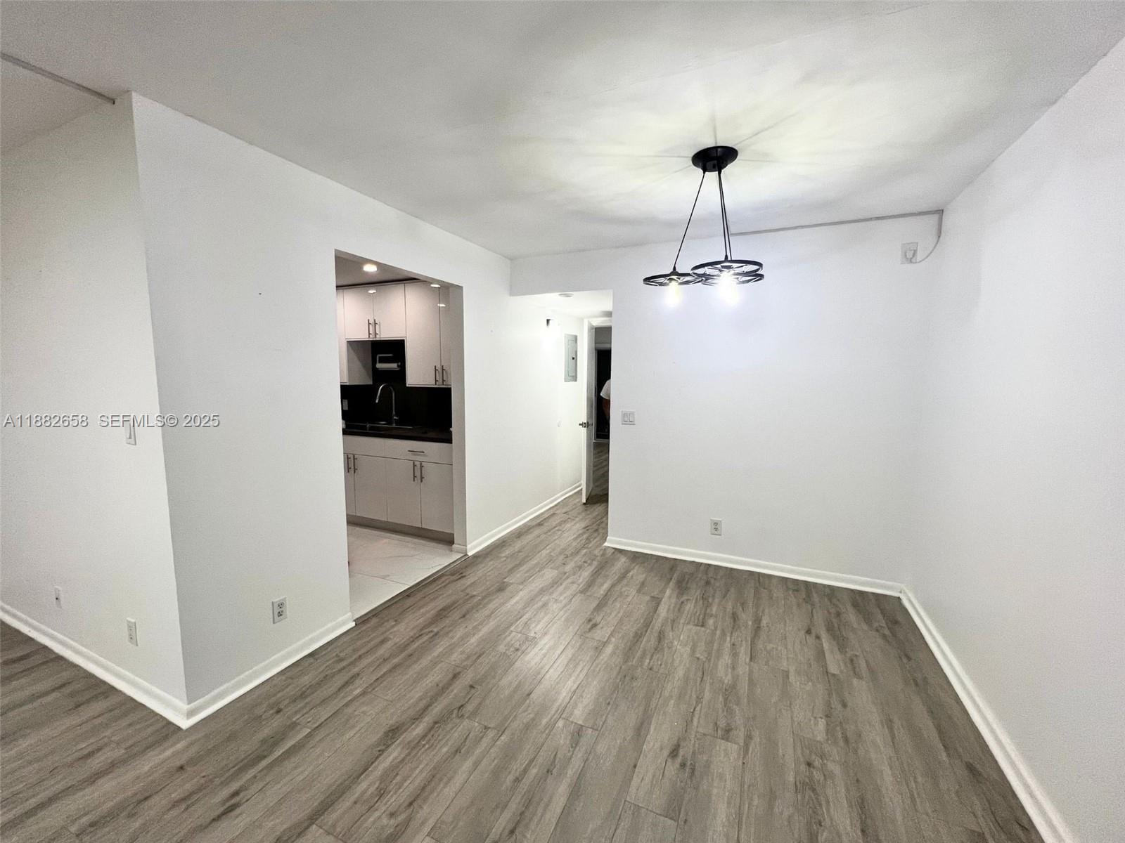 200 SW 132nd Way 203L — photo 2