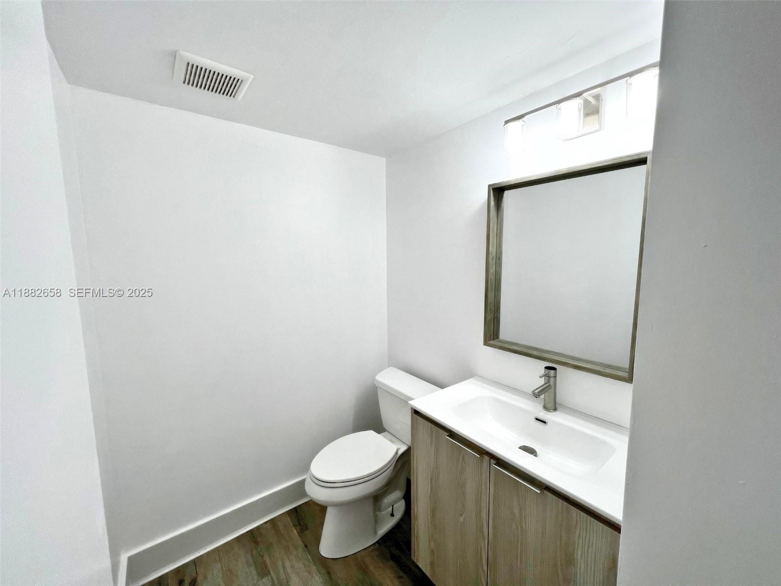 200 SW 132nd Way 203L — photo 6