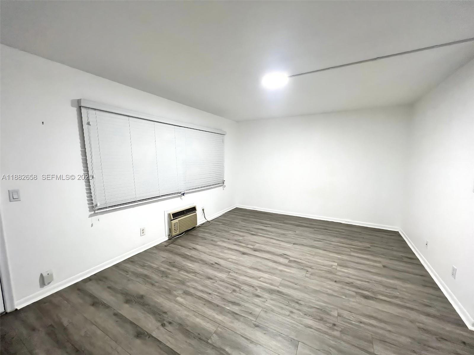 200 SW 132nd Way 203L — photo 7