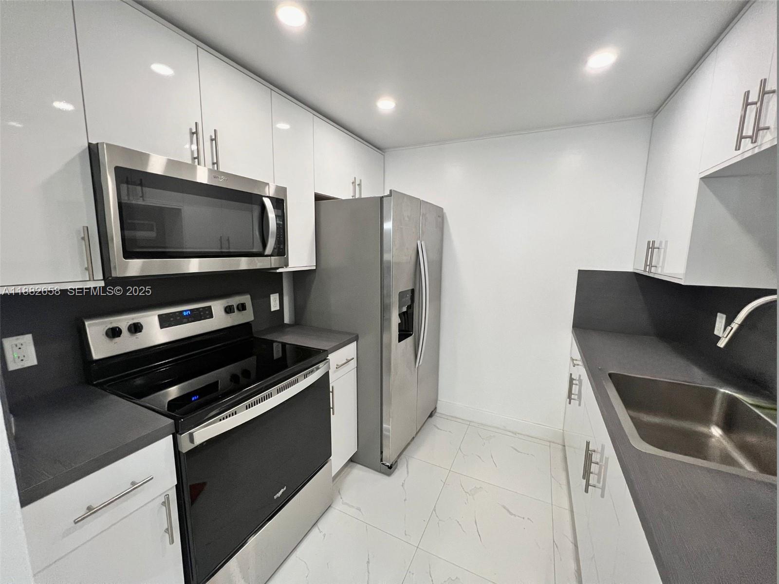 200 SW 132nd Way 203L, Pembroke Pines, FL 33027, Pembroke Pines