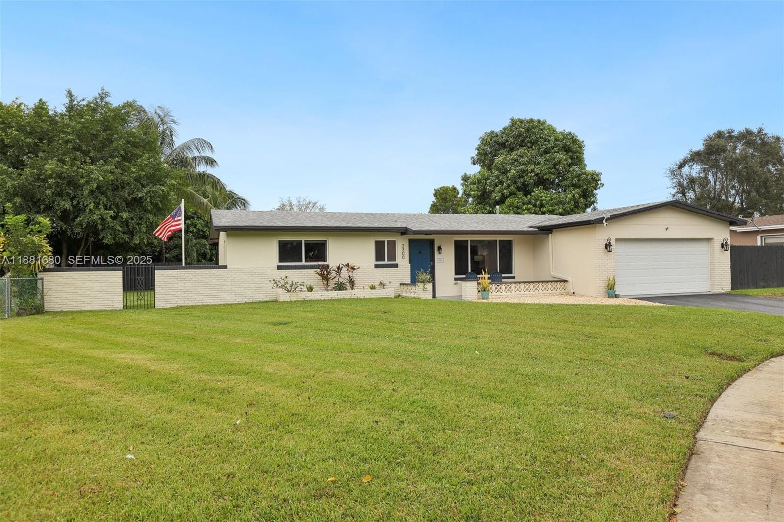 2300 NW 114th Avenue — photo 4