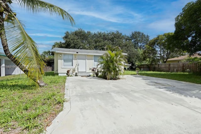 1711 NW 7th Place, sold in Lincoln Park First Add, Fort Lauderdale, FL