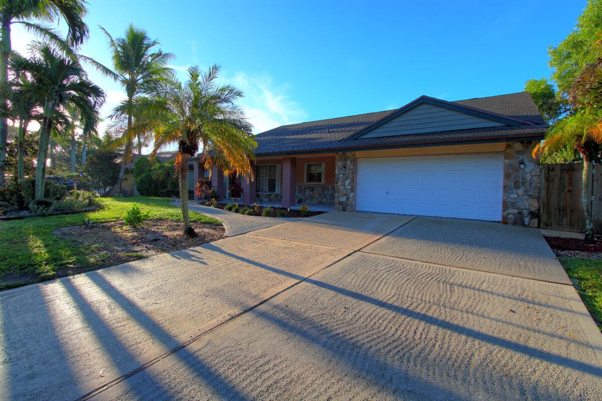 10690 Barn Road, Lake Worth, FL 33449 photo 4