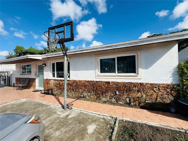 3171 NW 133rd Street, Opa-Locka, FL 33054