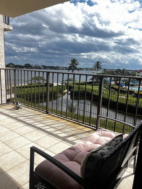 7020 Half Moon Circle 410, Hypoluxo, FL 33462 photo 7