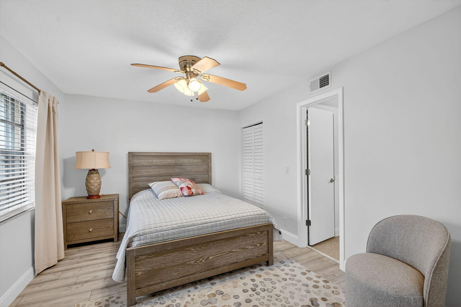 2411 Papaya Drive 103, Delray Beach, FL 33445 photo 14