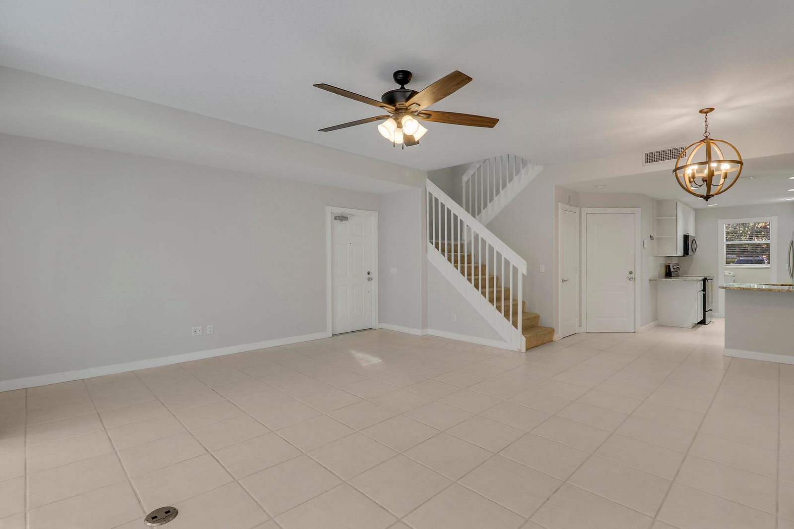 468 Capistrano Drive, Palm Beach Gardens, FL 33410 photo 5