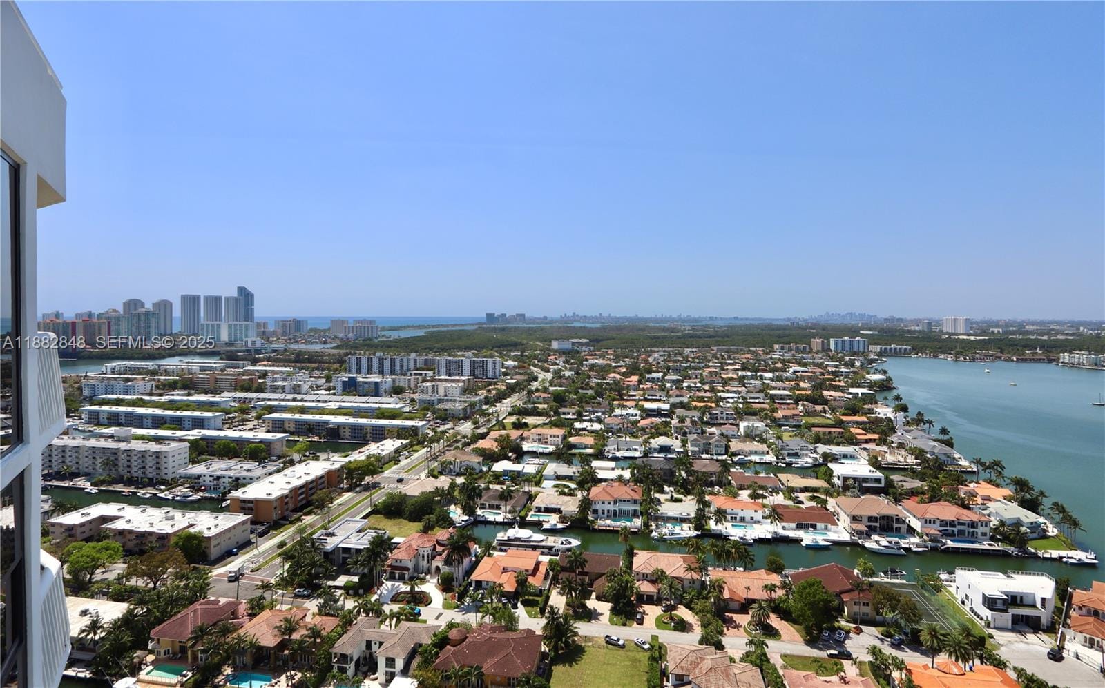 1000 Island Boulevard PH2, Aventura, FL 33160 photo 25